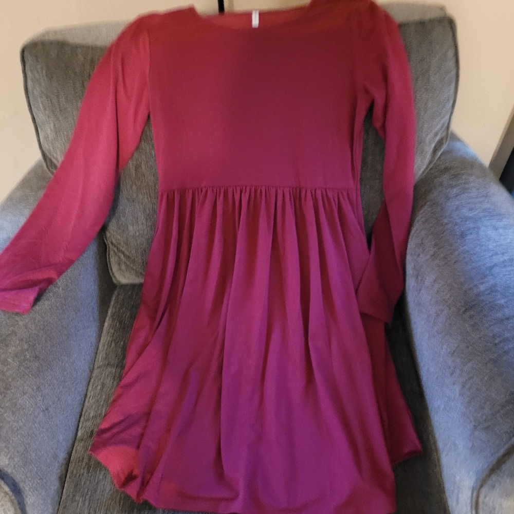 Longyuan Dress with side pkts, Size M, Redish Wine. - Picture 2 of 8